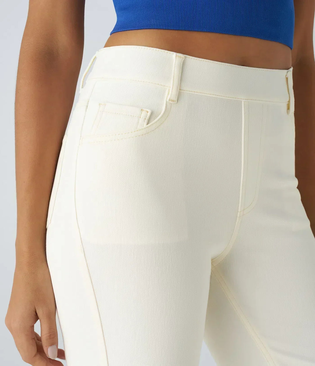 ComfortFit - Elastic and comfortable pants with high waist