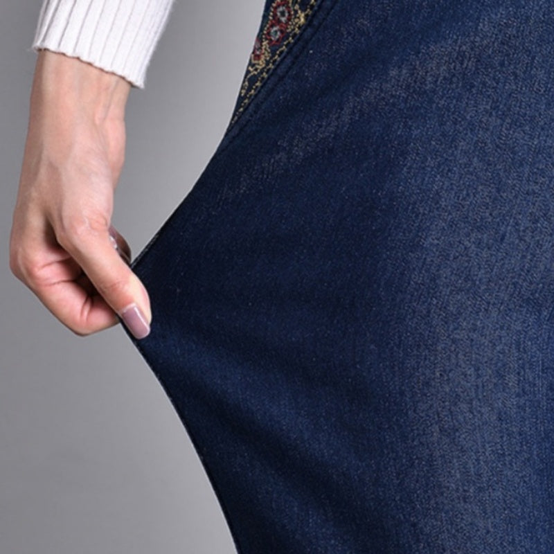 Laluna | Women's jeans with side pockets and elastic waist