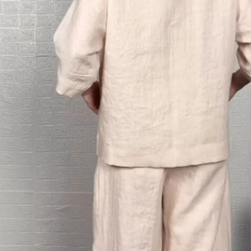 Noa | Loose-Fitting Minimalist Two-Piece Set